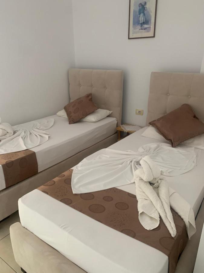 Hotel Soan Sarandë Exteriör bild