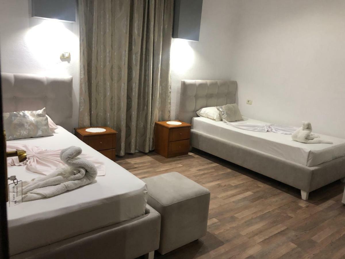 Hotel Soan Sarandë Exteriör bild